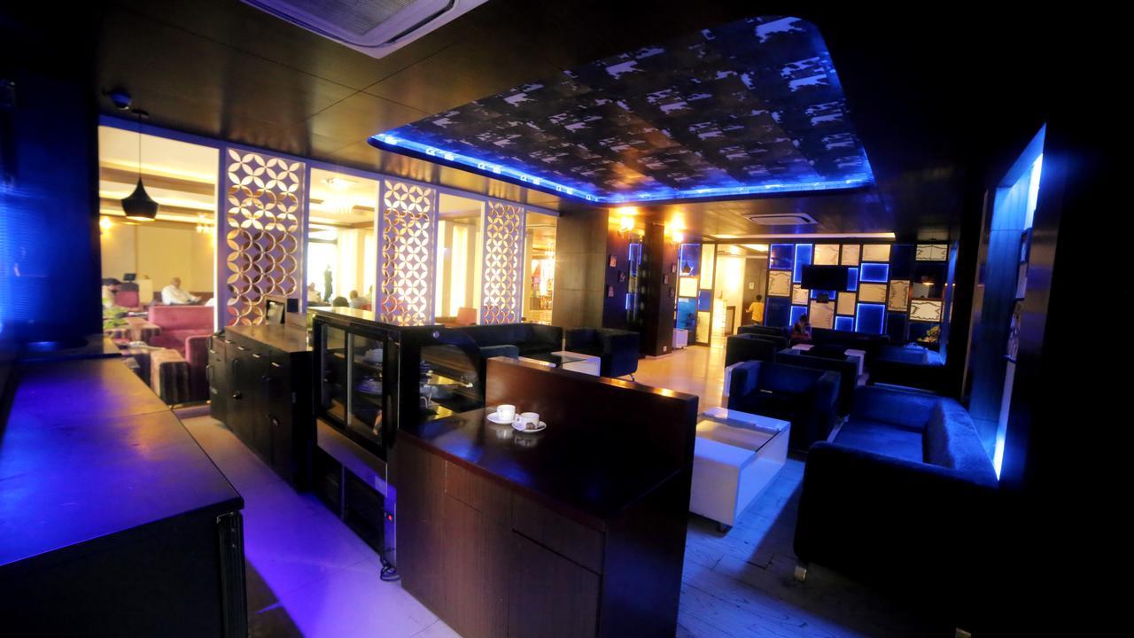 Rivatas By Ideal Varanasi Exteriör bild
